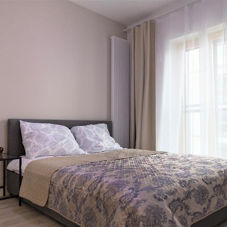Exclusive 2Br! Apartment In Center +Netflix +Gym Варшава Экстерьер фото