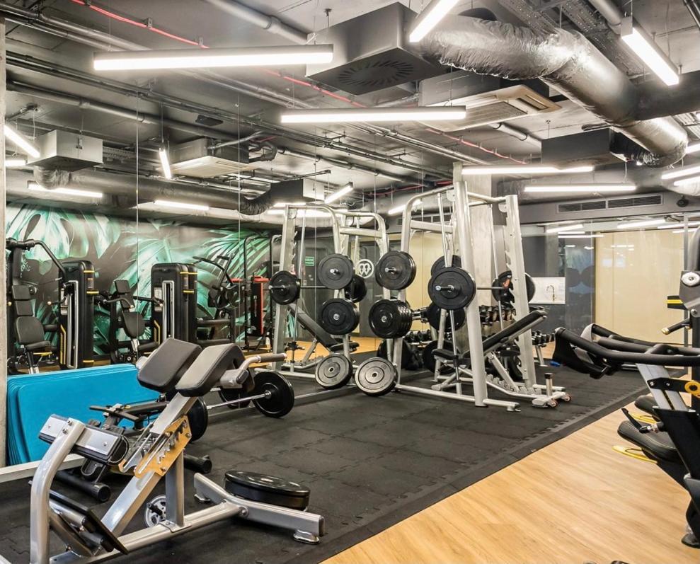 Exclusive 2Br! Apartment In Center +Netflix +Gym Варшава Экстерьер фото