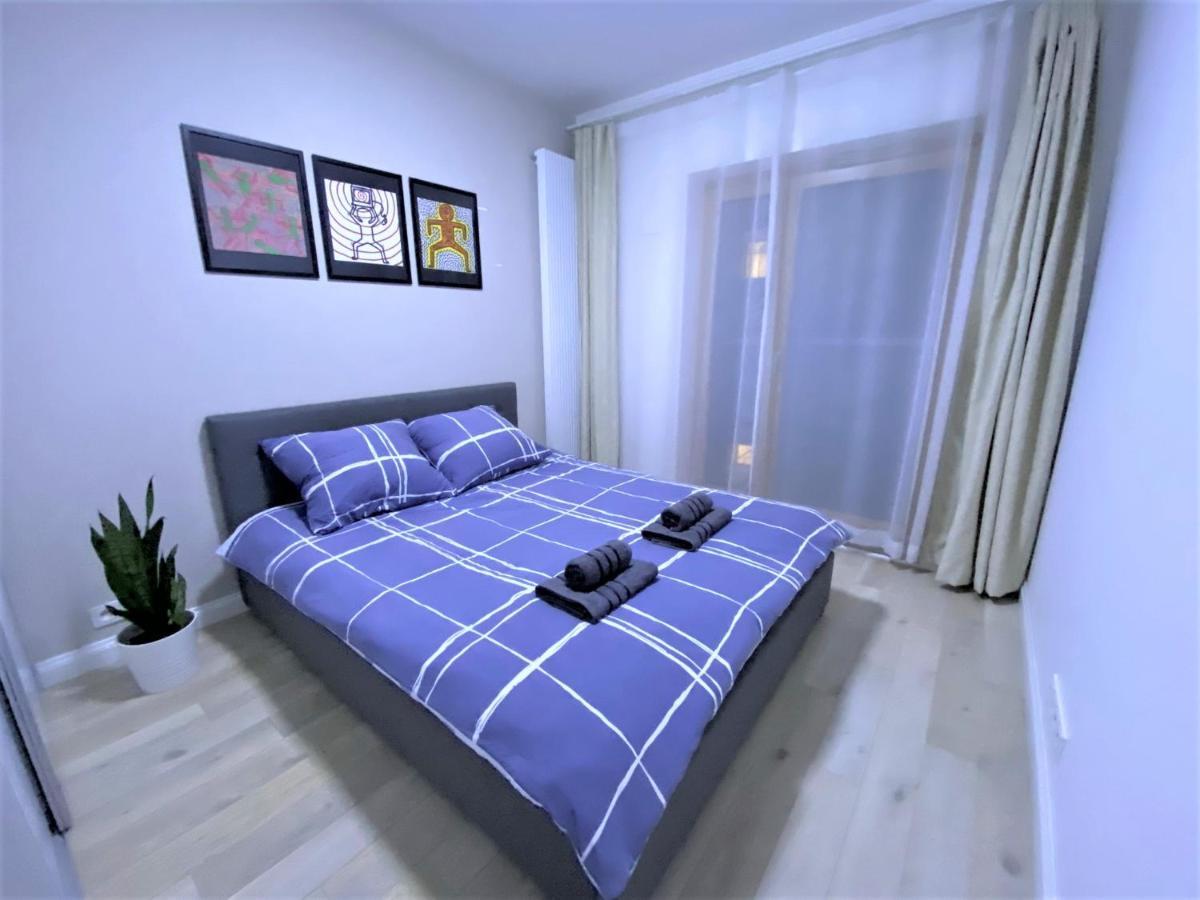 Exclusive 2Br! Apartment In Center +Netflix +Gym Варшава Экстерьер фото