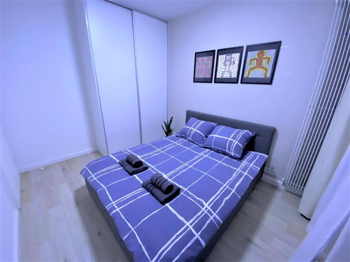 Exclusive 2Br! Apartment In Center +Netflix +Gym Варшава Экстерьер фото